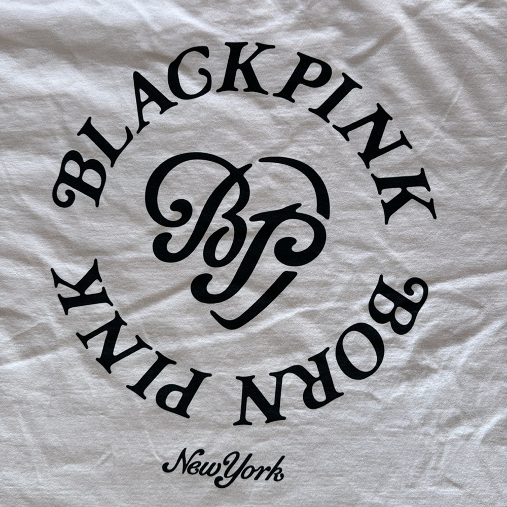 Black Pink t-shirt size L
